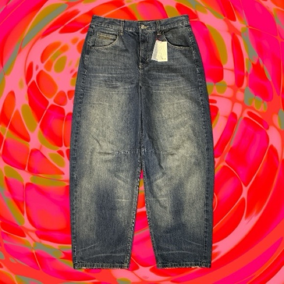Urban Outfitters Denim - Urban Outfitters BDG NWT Blue Denim Baggy Wide Leg Buckle Barrel Jeans Size 34W